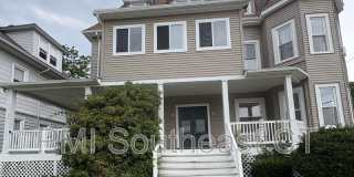 285 Montauk Avenue Gallery 1