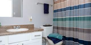 Las Lomas Apartments - Affordable Housing Gallery 12