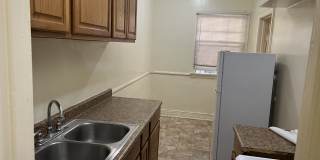 628 S Ardmore Ave Gallery 8