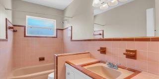 333 72ND AVENUE Gallery 16