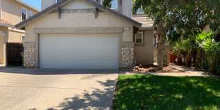 Beautiful 3 Bedroom, 2.5 Brentwood Home Gallery 1