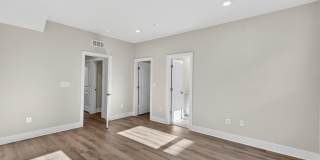 2507 LIGHT Street Gallery 33