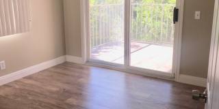 Glendale Hills traditional with fabulous views Gallery 27
