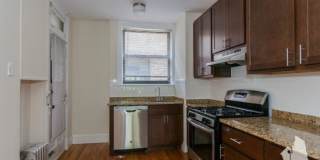 4606 North Winchester Avenue Gallery 1