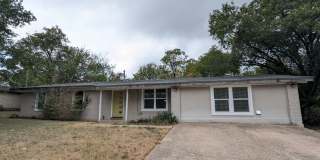 4 Bed / 3 Bath Single Story in North Austin Gallery 1
