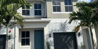 17183 SW 2nd Cir 17183 SW 2nd Cir Gallery 1