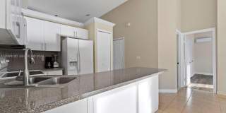 704 SE 14th Pl Gallery 12
