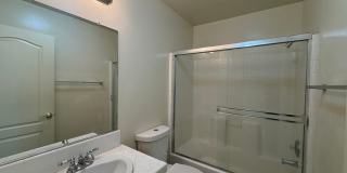 Beautiful home in Riverlakes Community Gallery 10
