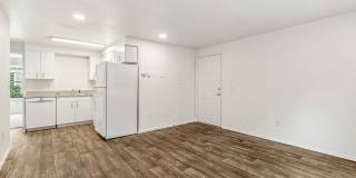 Fremont Court Gallery 15