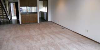 Spacious 2 bedroom 1 bath 1192 sq ft. Gallery 9