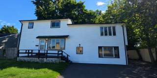 Freshly Updated 6-Bedroom Home with Yard & Driveway Gallery 1