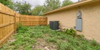 For Lease – 2 Bedroom, 1 Bath Corner Home in Kerrville, TX Gallery 28