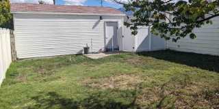 Bungalow by the Green! Executive SLC Rental Home Gallery 28