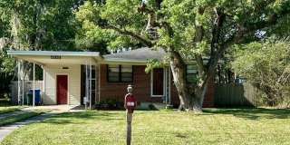 5351 ROYCE Avenue Gallery 1