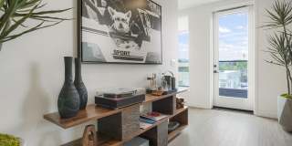 Maxwell at Bascom Maxwell at Bascom Gallery 8