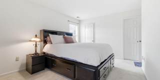 10208-C ASHBROOKE Court Gallery 37