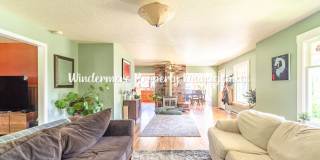 Peaceful and bright 3 bed in Kingston, walk to ferry, with Dry Sauna! Peaceful and bright 3 bed in Kingston, walk to ferry, with Dry Sauna! Gallery 7
