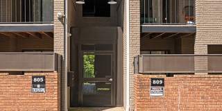 Cedar Oaks Gallery 17