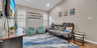 Gorgeous 4 bedroom pool house for rent w/ deeded beach access + pool & yard service included in the rent! Gallery 11