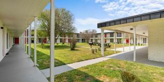 Bay City Flats Gallery 5