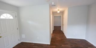 South Knox Cottage!!! Gallery 11