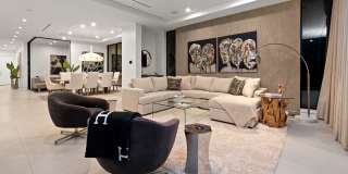 523 N Harper Ave Gallery 7