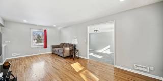 Updated 4BR Home in Blaine | Finished Basement | Large Yard Gallery 9