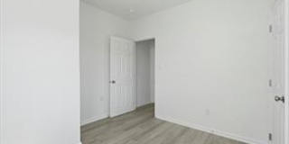 2528 Page Street Gallery 6