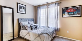 Uptown Lake Apartments Gallery 12