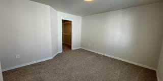 NEW CONSTRUCTION - 3 bed/2 bath townhomes Gallery 12