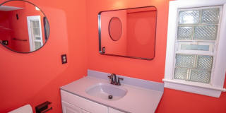 Newly Renovated 4BR/2BA - 1215 E 113th St Gallery 9