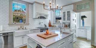602 E Victory Drive Gallery 19