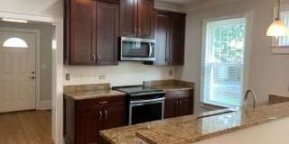 Beautiful Two Story Duplex in Historic Dilworth! Gallery 8