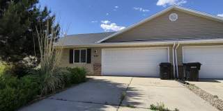 3 bedroom 2 bath duplex in lamplight by Iron Springs Elementary, 2 car garage! Gallery 1