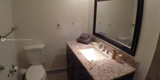 18151 NE 31st Ct Gallery 13