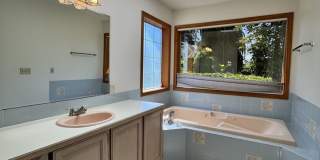 Well maintained 3 bed 2 bath rambler home in quiet Zenith neighborhood in Des Moines Well maintained 3 bed 2 bath rambler home in quiet Zenith neighborhood in Des Moines Gallery 32