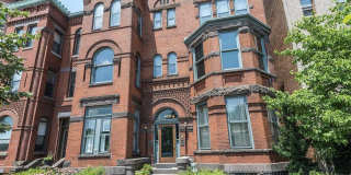 Spacious + Bright 1 Bedroom in Capitol Hill! Gallery 3