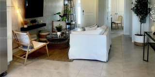 453 NE 13th St Gallery 5