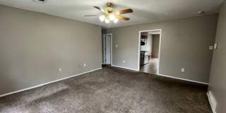 Renovated 4 Bedroom 2 Bath Home for Rent!! Gallery 11
