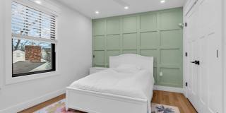 2017 5th Avenue Gallery 23