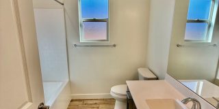 Beautiful 4-BR Home in Sunbrook Community Gallery 23