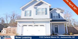 Spacious Home with Fenced Back Yard Convenient to Camp Lejeune Gallery 1