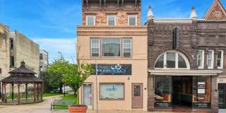 208 E LINCOLN Highway Gallery 1