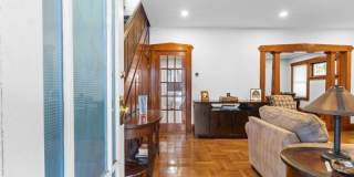 199 E 7Th St Gallery 14