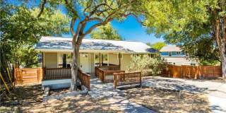 Stunning Renovation - New Hardwood flooring, tile in Kitchen. Granite countertops, breakfast bar Gallery 1