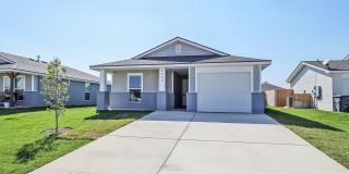 New listing in Tradewind square! 4902 Locker Gallery 1