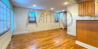 **COMING SOON** Spacious Windmill Studio Unit Gallery 6