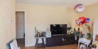 3 bed 2 Bath Home Super Large Back Yard Gallery 9