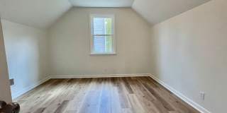 Updated 3 Bed, 2.5 Bath Single Family Home Gallery 27