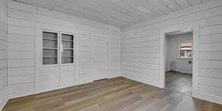 Spacious 3 Bed - 1 Bath House Near Downtown Spacious 3 Bed - 1 Bath House Near Downtown Gallery 9